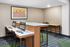 Holiday Inn Express Hotel & Suites Culpeper