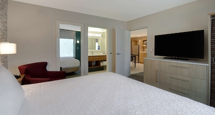 Home2 Suites by Hilton Waco Room Type - 1KING HEARING ACC SUITE NS