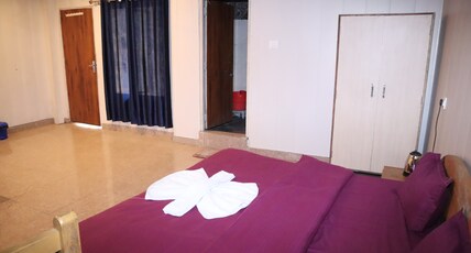 Misty Meadows Suwakholi Room Type - Bedroom 2