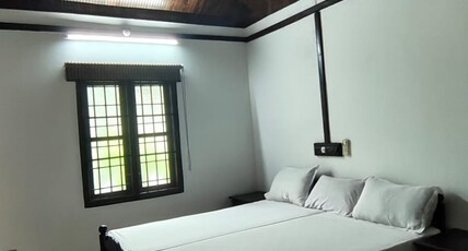 KURUPPATH HERITAGE Room Type - Deluxe Room 3
