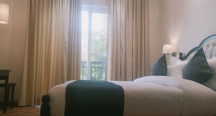 Hotel Grand Triveni Room Type - Balcony Suite