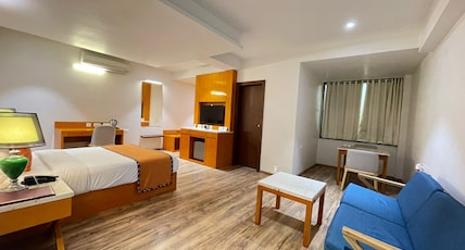 Dolphin Hotel Room Type - Premier Room