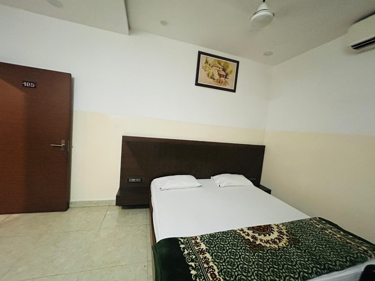 Hotel Golden Residency - Tap to explore photos