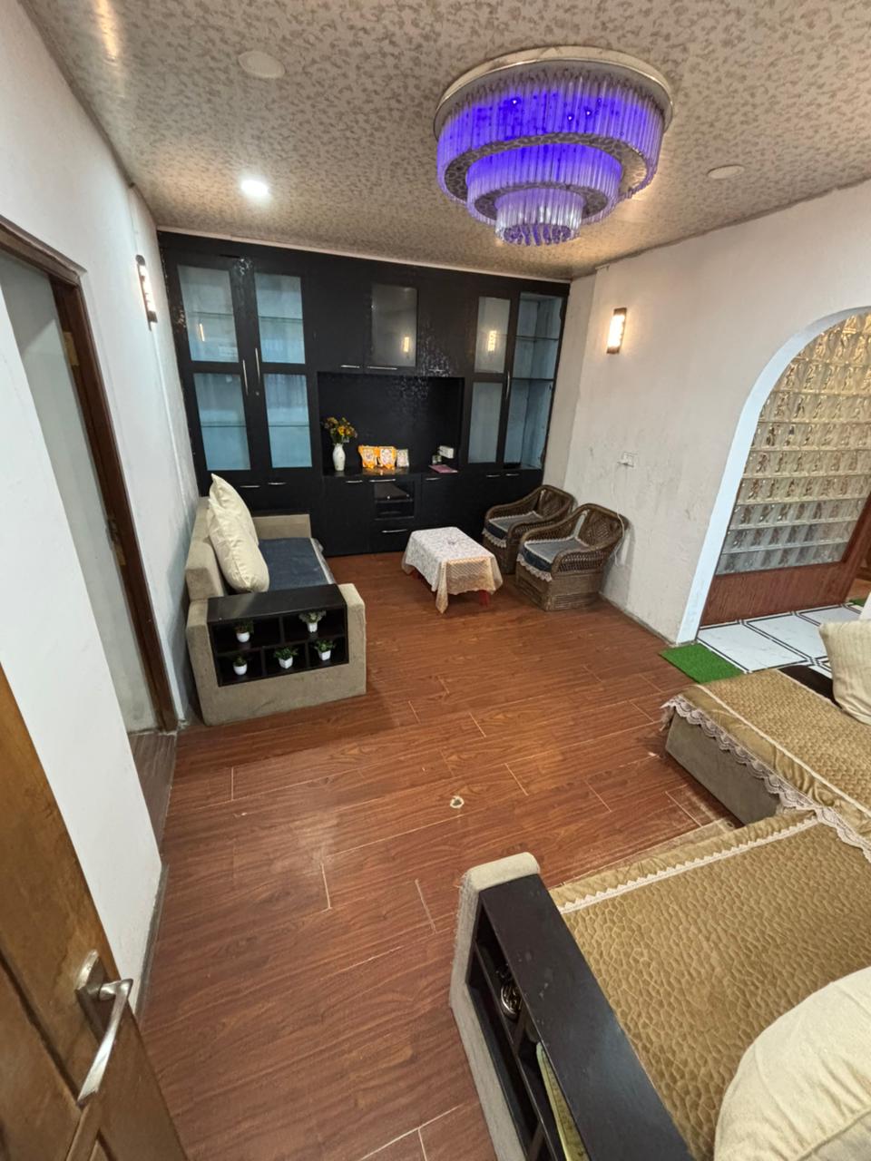 PnP VIBES HOMESTAY - Tap to explore photos