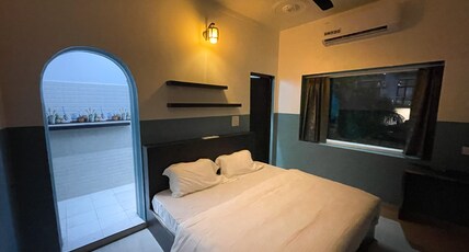 The 12 Monks Hostel | Rooms & Dorms Room Type - Standard Room
