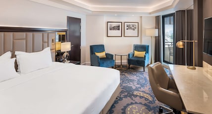 Radisson Blu Hotel, Dubai Deira Creek Room Type - Executive Room- Lounge Access Radisson Blu Hotel, Dubai Deira Creek Room Type - Executive Room- Lounge Access