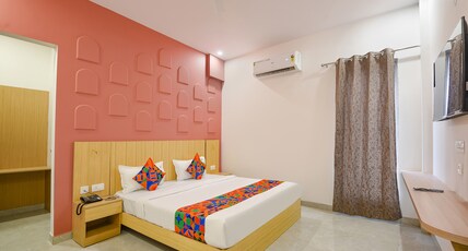 FabHotel Black Pepper- Nr. Batra Heart & Multispecialty Hospital Room Type - Deluxe Room