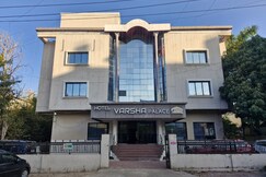 Hotel Varsha Palace