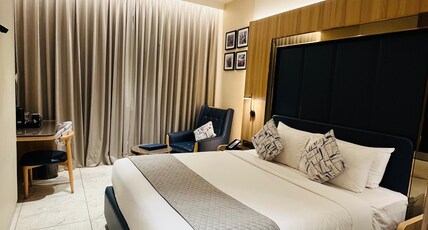 Purple Orchid Suites Room Type - EXECUTIVE ROOM