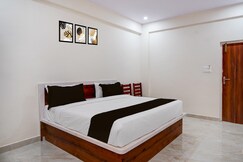 Hotel O Grand Vista