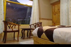 Tabo Mud Retreat