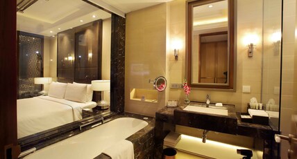 Crowne Plaza, Mayur Vihar, an IHG Hotel Room Type - Standard King Non-Smoking