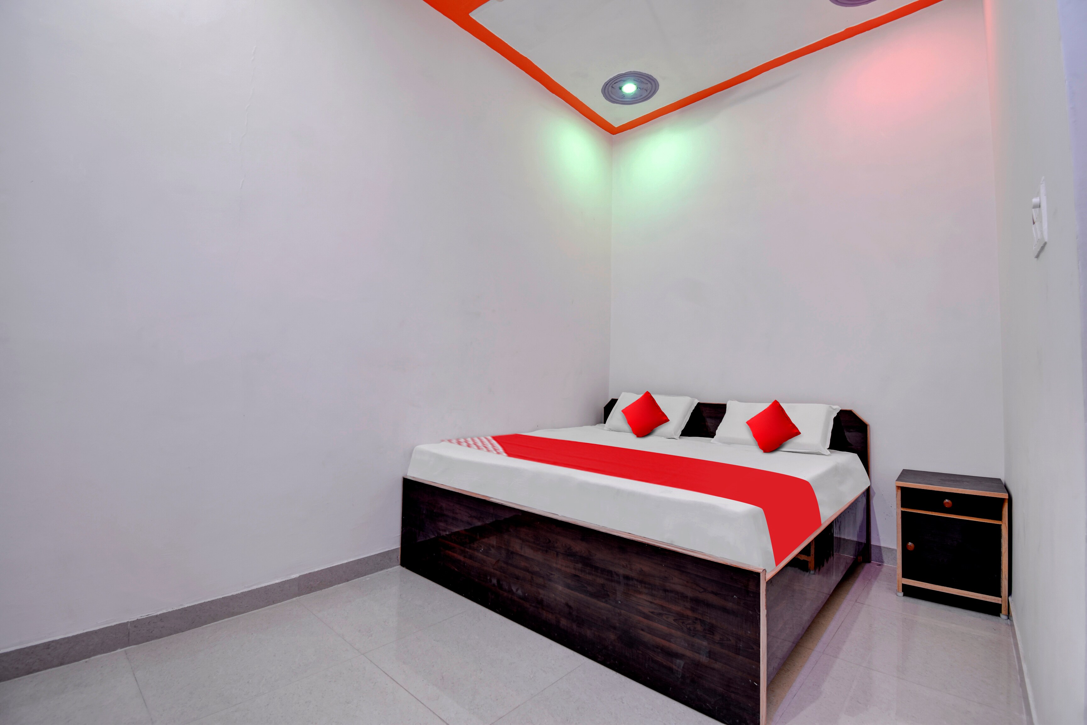 Hotel O Highway Suites - Tap to explore photos