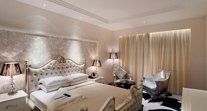 ORANGE MEGASTRUCTURE LLP Room Type - Executive Suite, Atrium View