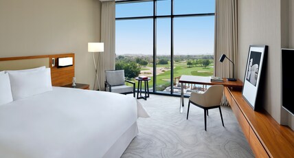 Vida Emirates Hills Room Type - Deluxe Golf View Room King