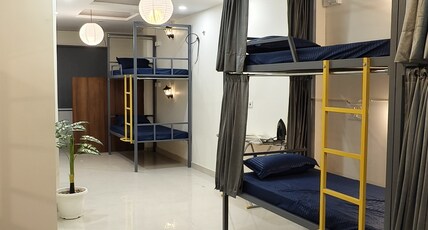 suitcase stories delhi Room Type - 10 Bed Mix Dorm