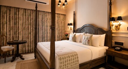 Panna Vilas - A Lake Facing Boutique Hotel Room Type - Imperial Heritage Bathtub Room