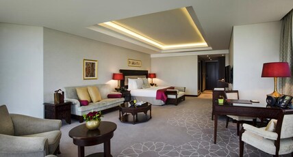 Bab Al Qasr Hotel Room Type - Junior Suite with One King Bed