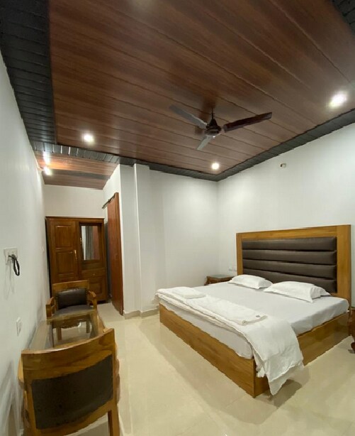 SUNSET CHALET-A Boutique Homestay - Tap to explore photos