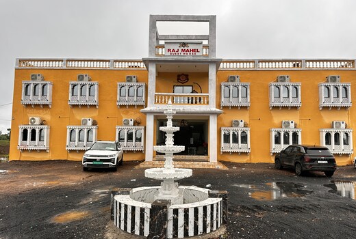 raj mahel guest house
