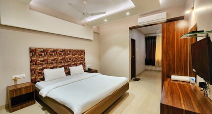 The Kanila Resort Room Type - Premium Room with Pool view