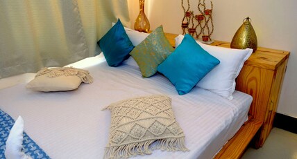 Keya Pata Nouka Room Type - Rain House