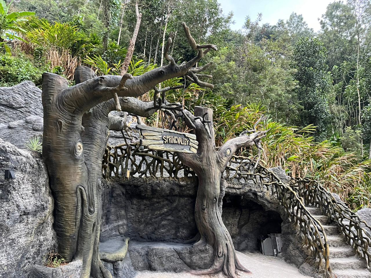 Blue Chill - Tap to explore photos