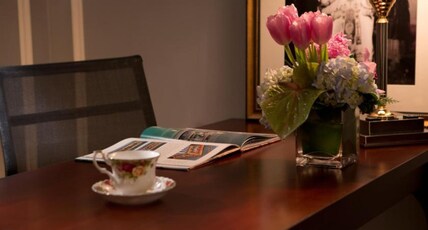 DoubleTree by Hilton Hotel Cape Town - Upper Eastside Room Type - QUEEN GUEST ROOM