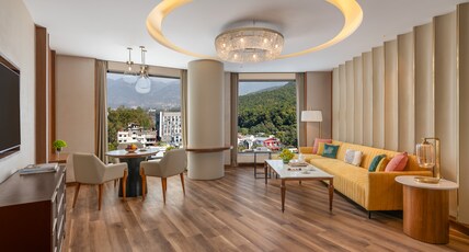 Taj Mussoorie Foothills, Dehradun Room Type - Luxury Suite