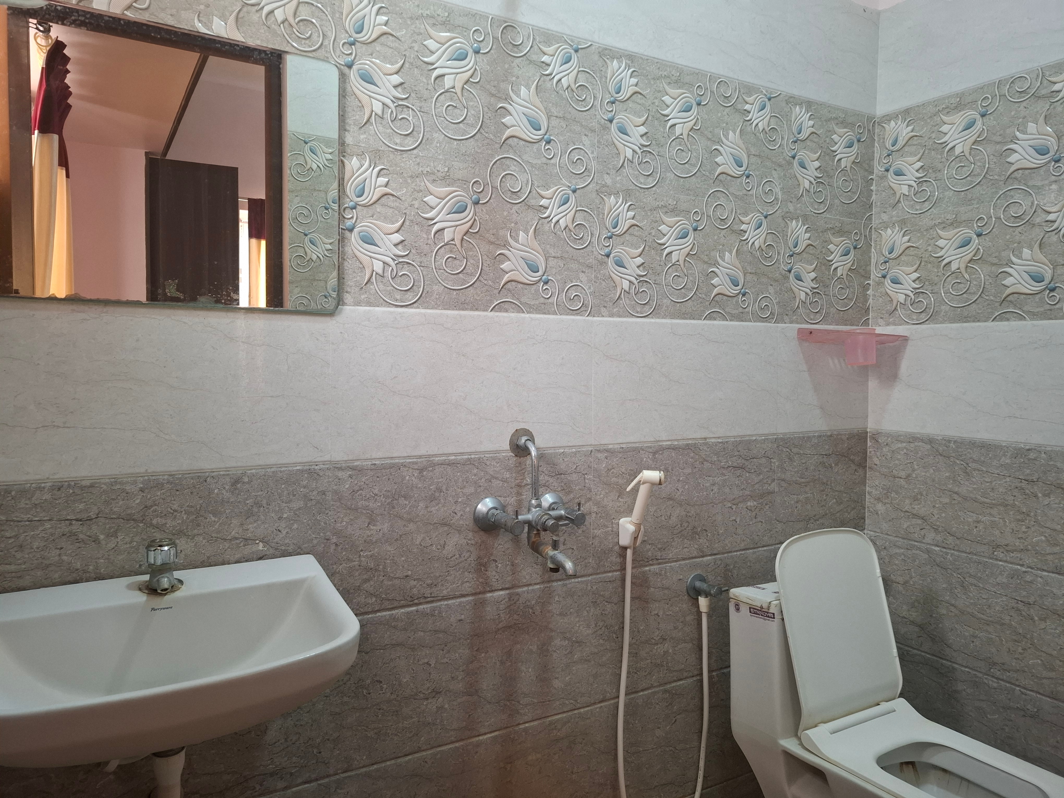 Rani Cottage - BRC UP1 2BHK - Tap to explore photos
