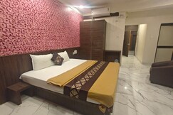 HOTEL VISHWAVEER INN