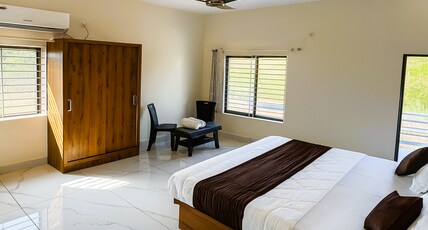 Shrunga Hill View Homestay Room Type - 2 Bhk With Kitchen Room