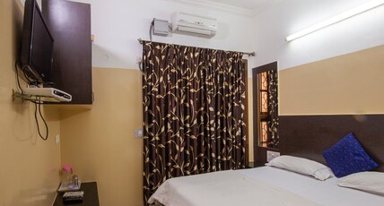 Vardhaman Paradise Room Type - Super Deluxe AC Room