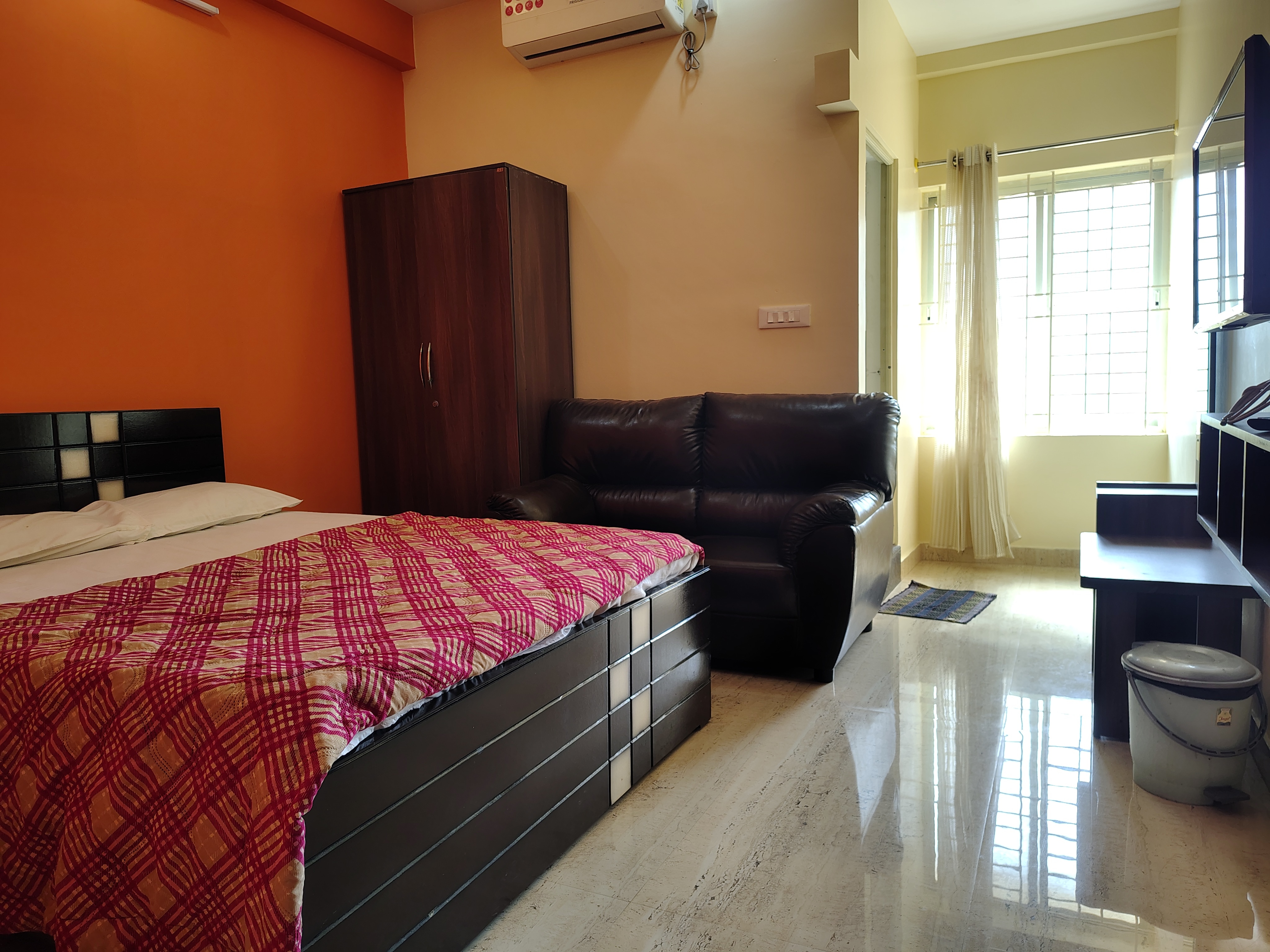 New Surya Deluxe Boarding and Lodging - Tap to explore photos