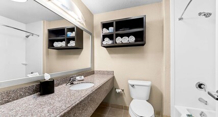 Best Western Boerne Inn & Suites Room Type - Suite-1 King Bed, Non-Smoking, Sofabed, Microwave And Refrigerator, Wi-Fi, Full Breakfast Best Western Boerne Inn & Suites Room Type - Suite-1 King Bed, Non-Smoking, Sofabed, Microwave And Refrigerator, Wi-Fi, Full Breakfast