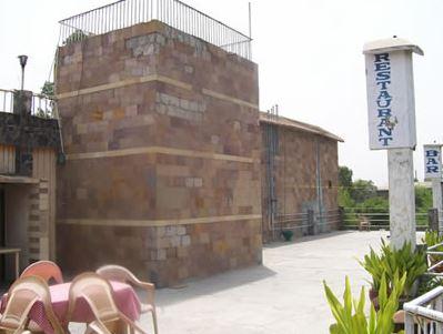 Hotel Pahal