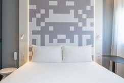 Mercure B