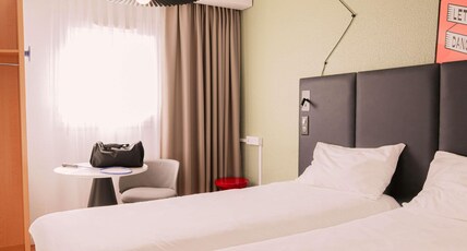 Ibis Aix en Provence Hotel Room Type - Room with 2 single beds equipped with the new bedding