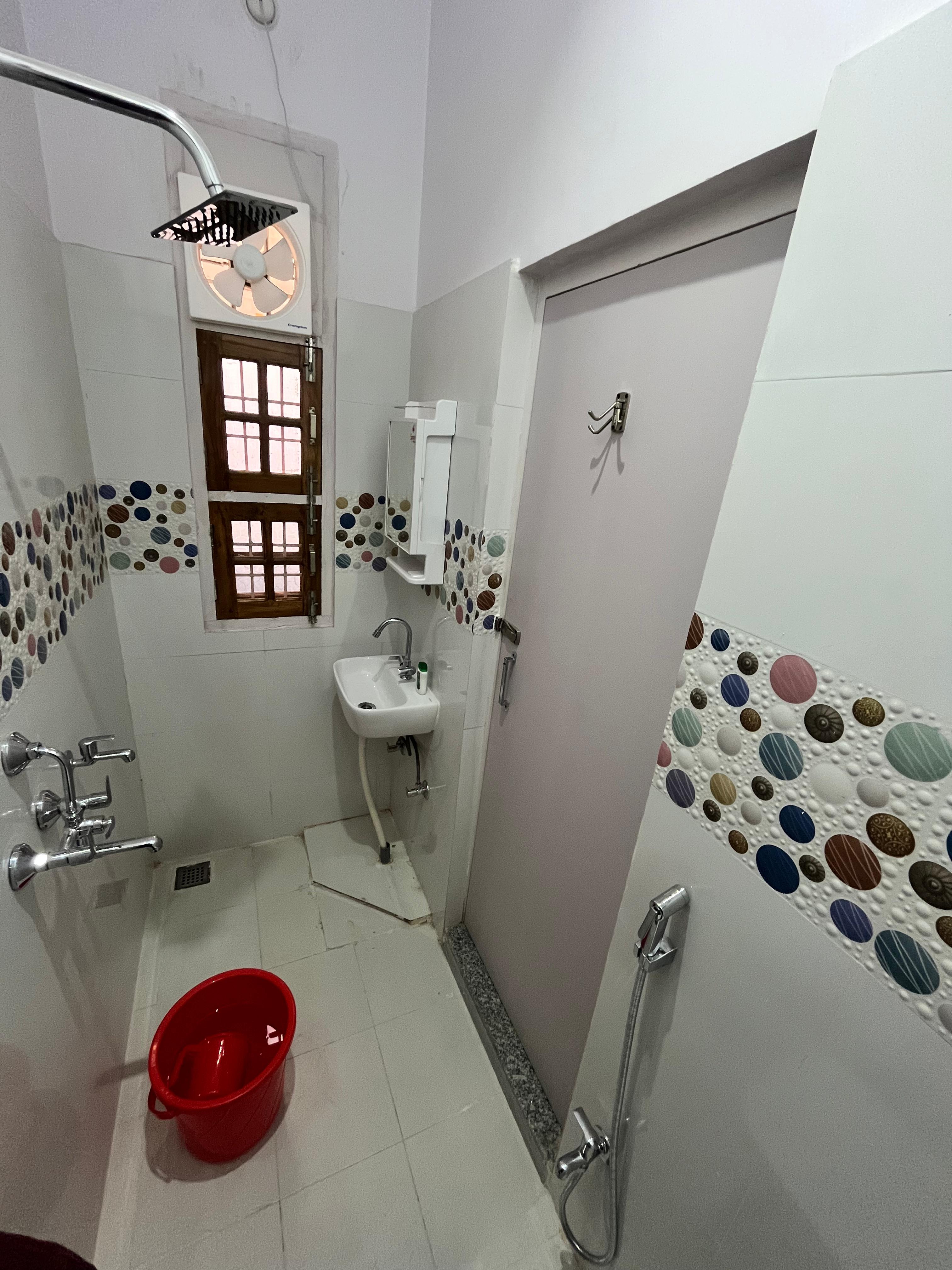 Rahi HomeStay B&B - Tap to explore photos