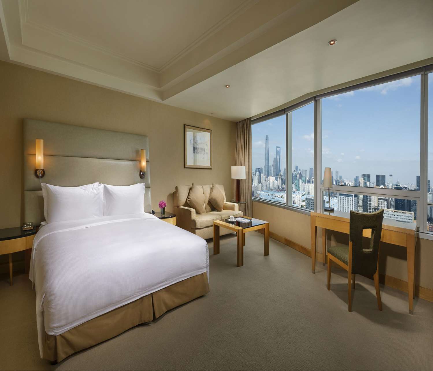 DoubleTree by Hilton Hotel Shanghai - Pudong - Tap to explore photos