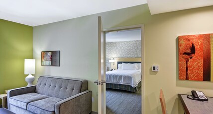 Home2 Suites by Hilton Hilton Head, SC Room Type - 1QN ACC TUB SUITE NONSMOK