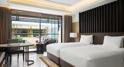 JW Marriott Mussoorie Walnut Grove Room Type - Deluxe Twin Balcony Room with Bathtub JW Marriott Mussoorie Walnut Grove Room Type - Deluxe Twin Balcony Room with Bathtub