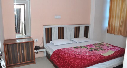 Kanak Guest House Room Type - NON AC ROOM