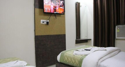 Del Fox Shanti Residency New Delhi Room Type - Deluxe Room