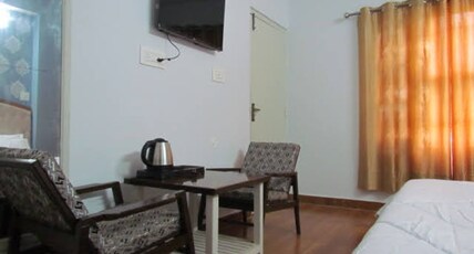 Hill Side Inn Room Type - Bedroom 6