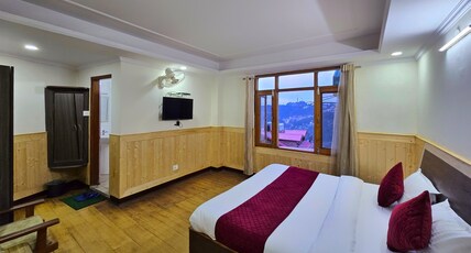 Newlands B&B (500 meters from Mall Road) Room Type - Mountain-view Deluxe Room