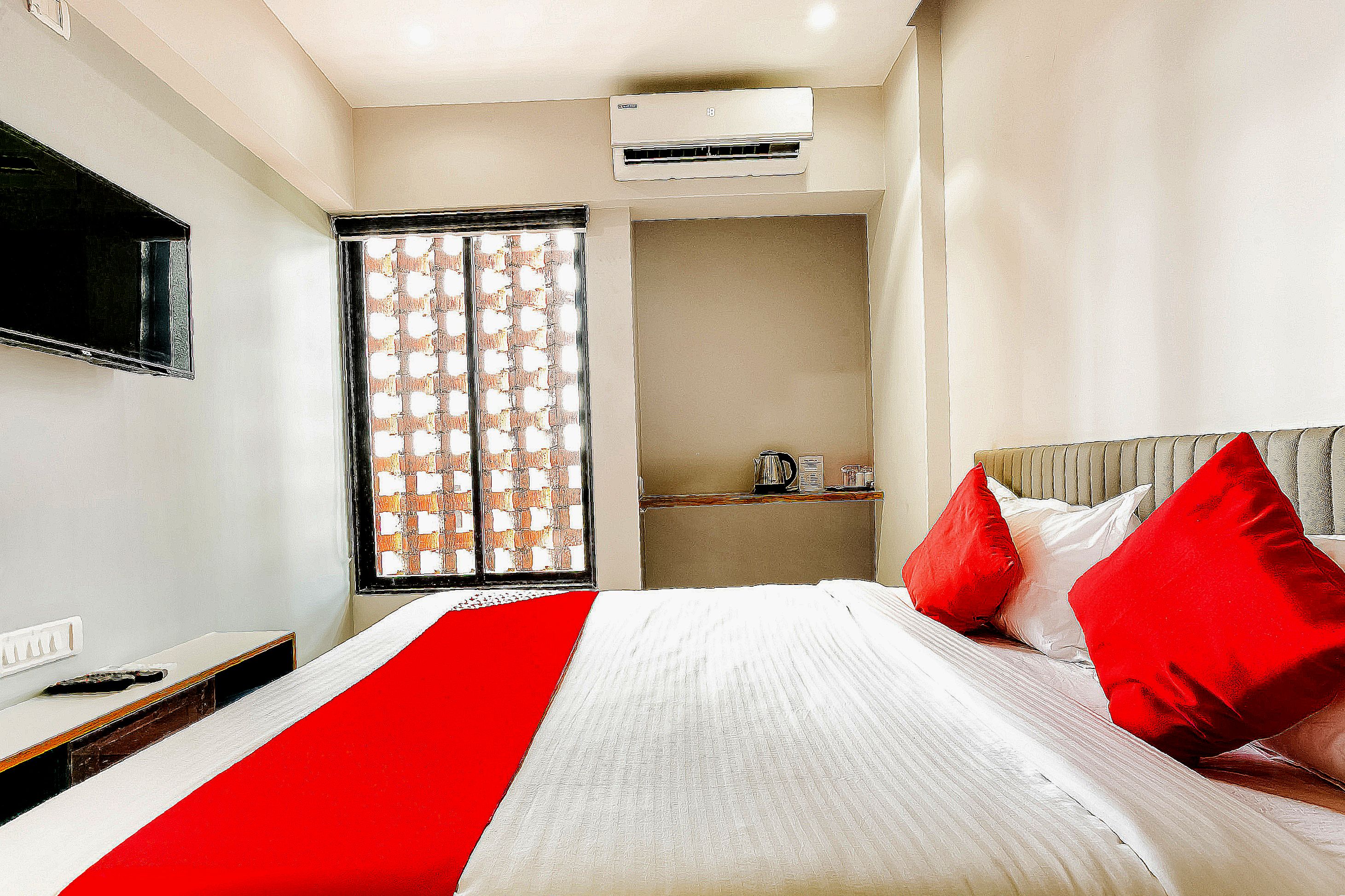 Hotel O Primma Inn - Tap to explore photos