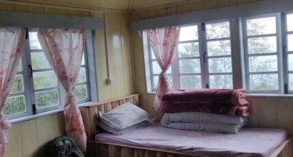 Escapade Hostels Room Type - Bedroom 2
