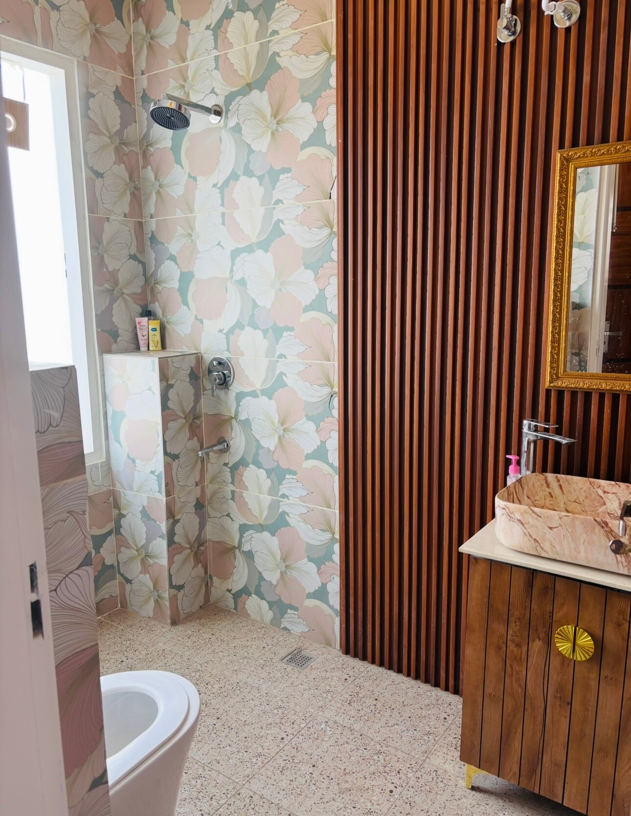 The Nirwana - Tap to explore photos