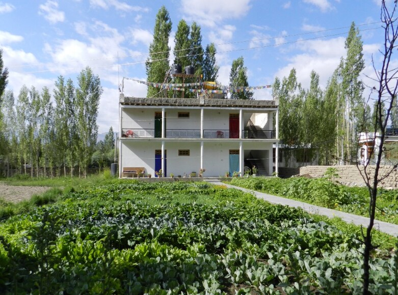 Yartsa Guest House - Tap to explore photos